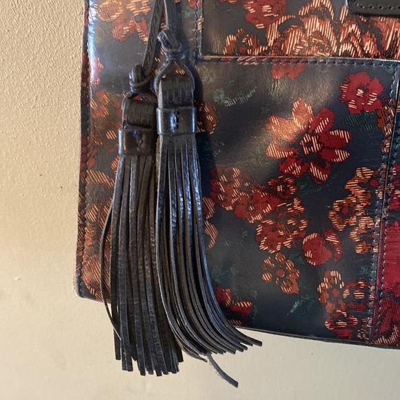 VGUC. Rienzo Satchel-fall tapestry by Patricia Nash. - Picture 7 of 16